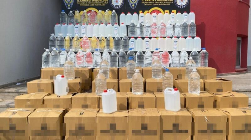 Adana'da 2 ton kaçak etil alkol ele geçirildi 1