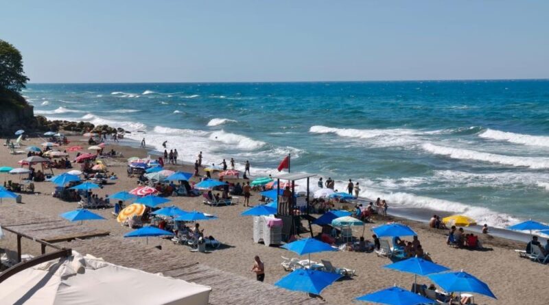 Akçakoca’da denize girilmemesi kararı alındı 1