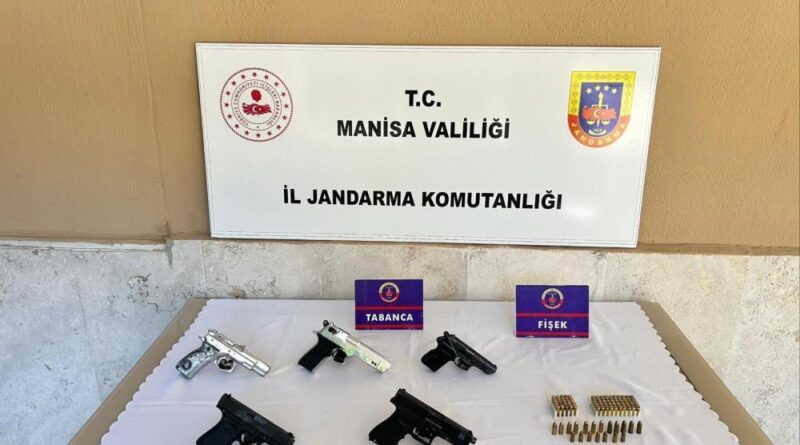 Alaşehir’de ruhsatsız tabanca operasyonu 1
