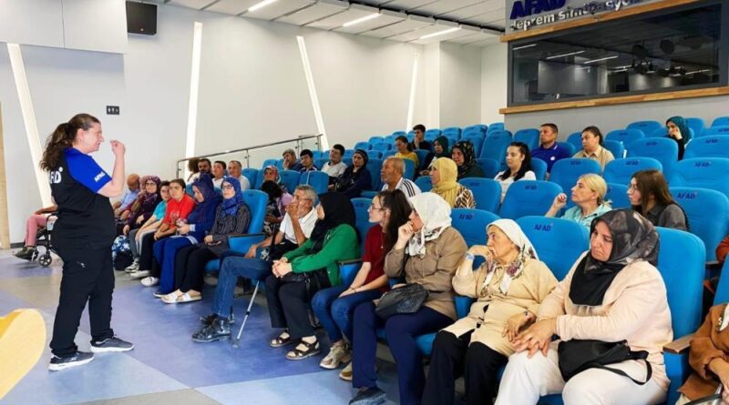 Avrupa Birliği destekli 'farkıMda mısın?' projesinin eğitimleri devam ediyor 1