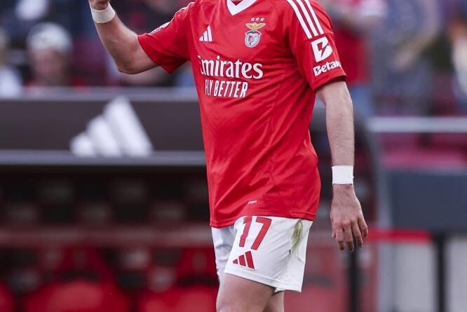 Benfica'dan Kerem Aktürkoğlu açıklaması 1