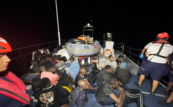 Bodrum'da 35 düzensiz göçmen kurtarıldı 1