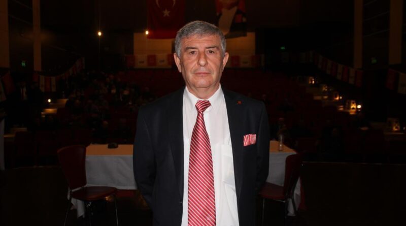 CHP Uşak Merkez İlçe Başkanı Uğur Dümen görevinden istifa etti 1