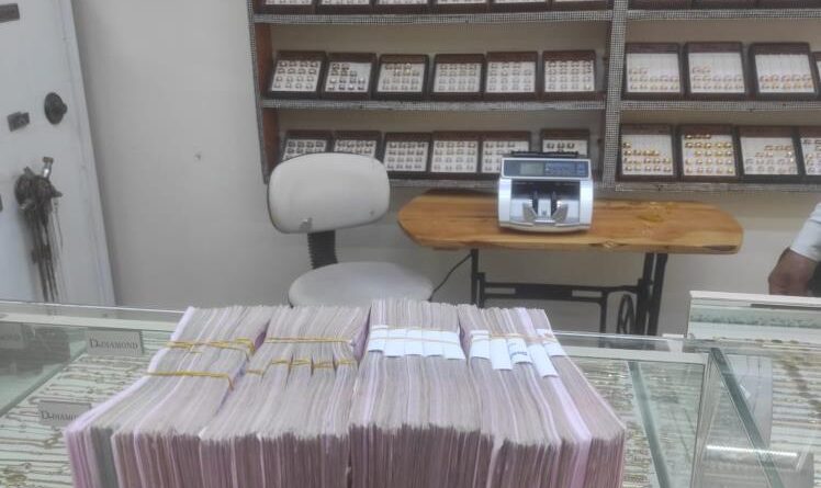 Dolandırıcılara 380 bin TL gönderecekken polis engelledi 1