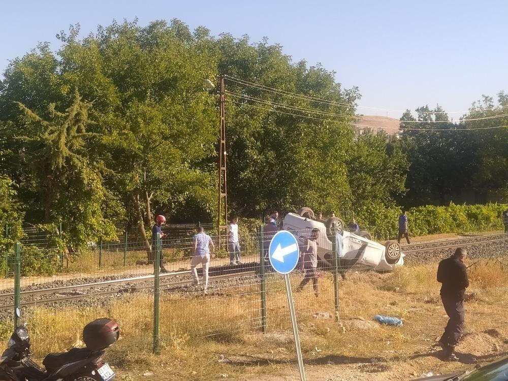 Elazığ’da otomobil takla attı: 1 yaralı