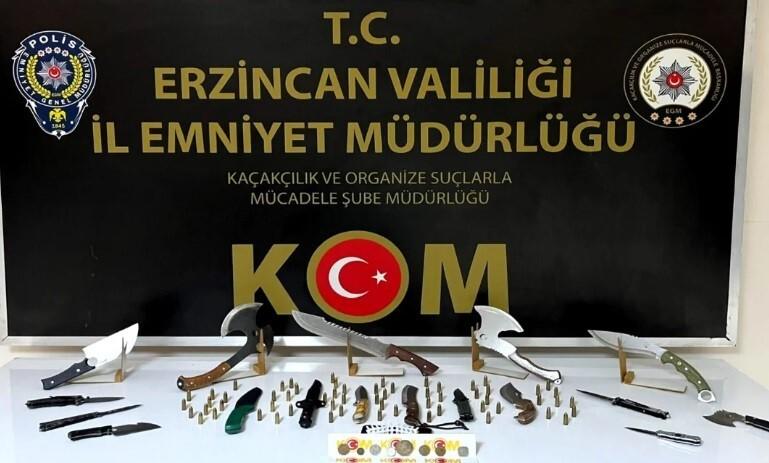 Erzincan’da tarihi eser niteliğinde bıçaklar ve fişekler ele geçirildi