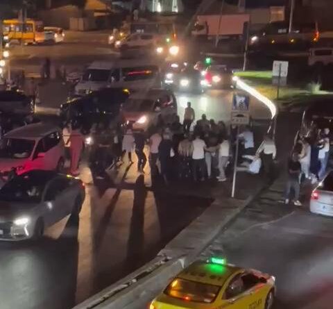 Esenyurt’ta düğün çıkışı taraflar birbirine girdi: O anlar kamerada 1