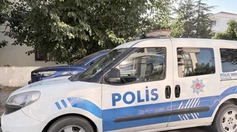 Evinin önünde silahlı saldırıya uğrayan şahıs yaralandı 1