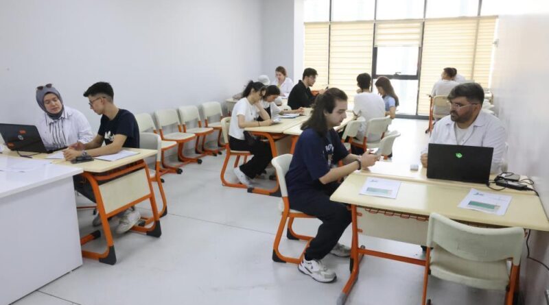 Gençler üniversite hayallerine kavuştu 1