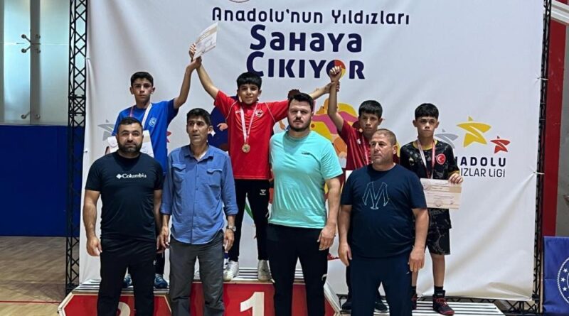 Hakkarili sporculardan büyük başarı 1