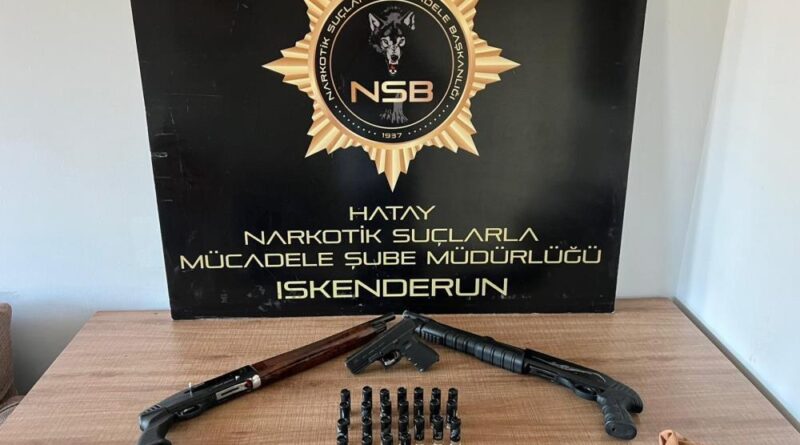 Hatay’da uyuşturucu operasyonunda silah ve mühimmat ele geçirildi 1