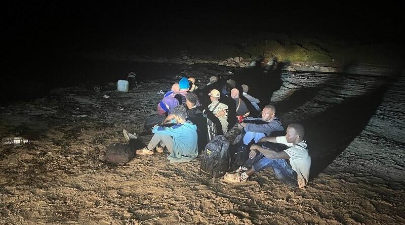 İHA tespit etti, 27 düzensiz göçmen yakalandı 1