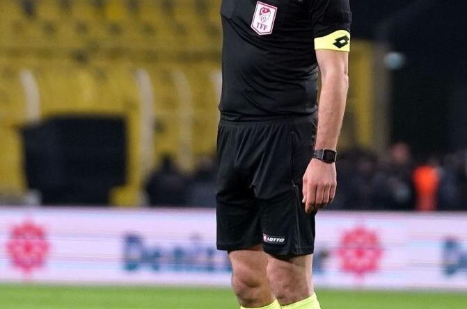 Kocaelispor - Kayserispor maçının VAR'ı Ümit Öztürk oldu 1