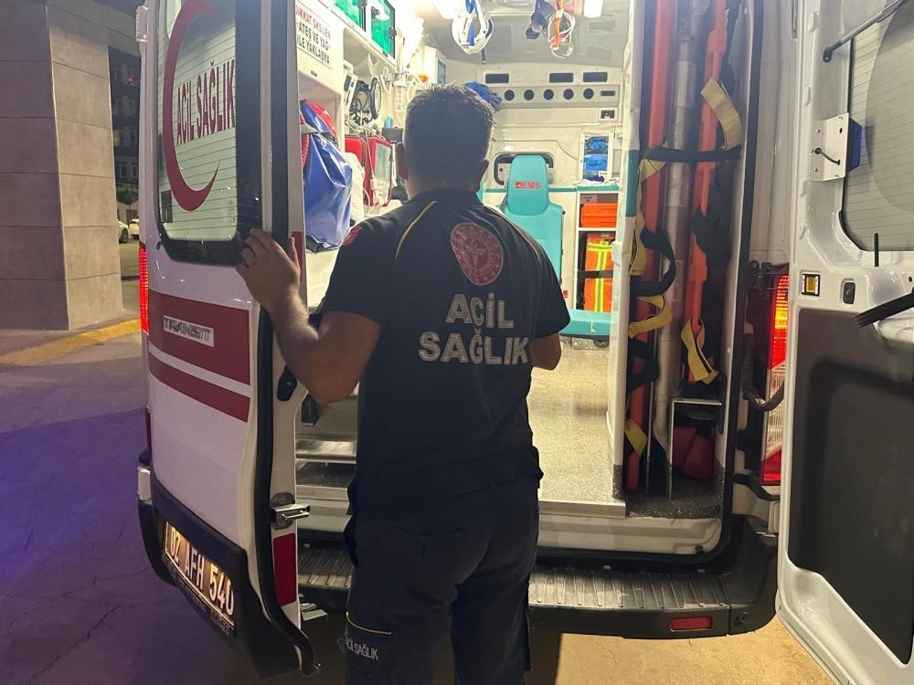 Motosikletli şahıslardan silahlı saldırı: 1 yaralı