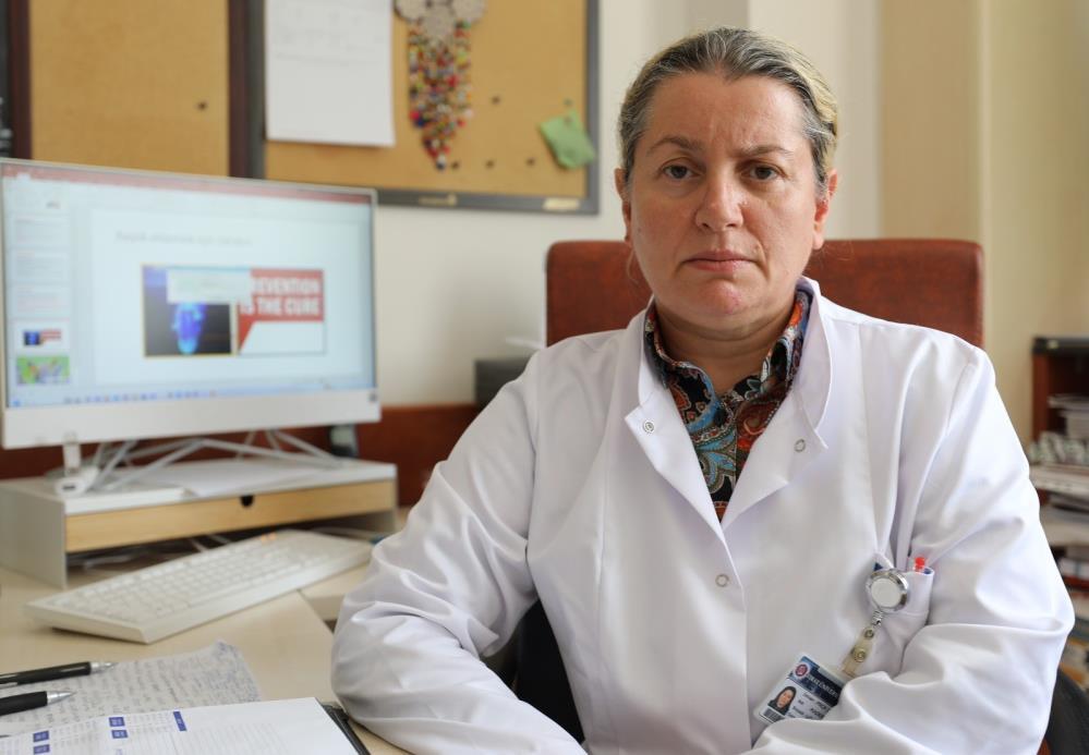 Prof. Dr. Uğur, “Sağlık bireyde 1 çay kaşığını geçmeyecek şekilde, rafine iyotlu tuz kullanılması önerilmektedir”