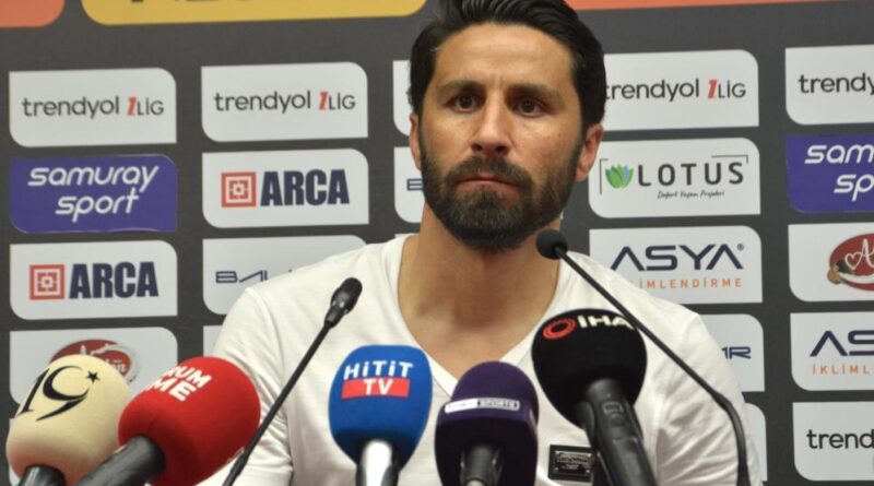 Şenol Can: "Son dakikada tartışılır bir penaltı kararıyla 2-1 mağlup ayrıldık" 1