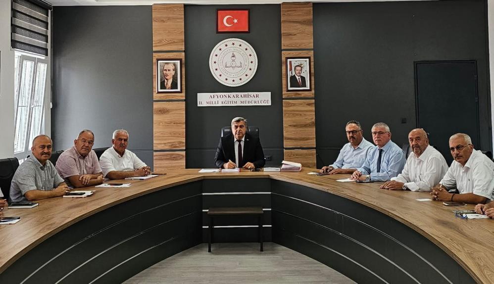 Yeni eğitim ve öğretim yılı öncesi hazırlık toplantısı yapıldı
