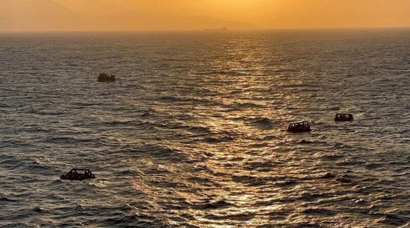 Yunanistan’ın ölüme ittiği 20’si çocuk 86 düzensiz göçmen kurtarıldı 1