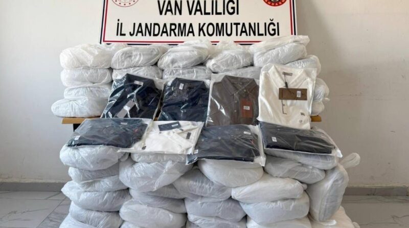 Başkale’de gümrük kaçağı malzemeler ele geçirildi 1