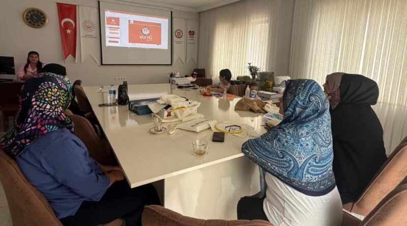 Bayburt’ta kadınlara ‘Kadına Yönelik Şiddetle Mücadele Eğitimi’ verildi 1