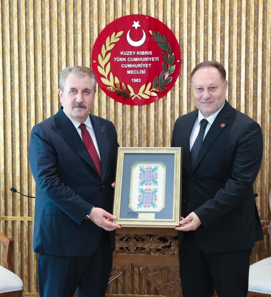 BBP Genel Başkanı Destici, KKTC Cumhuriyet Meclisi Başkanı Öztürkler ile bir araya geldi