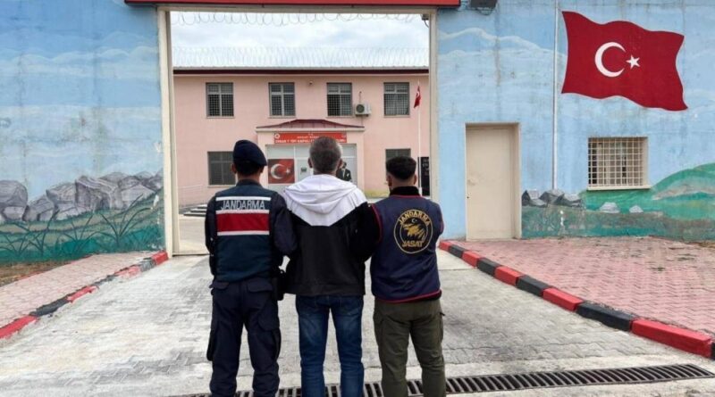 Hapis cezasıyla aranan şahsı jandarma yakaladı 1