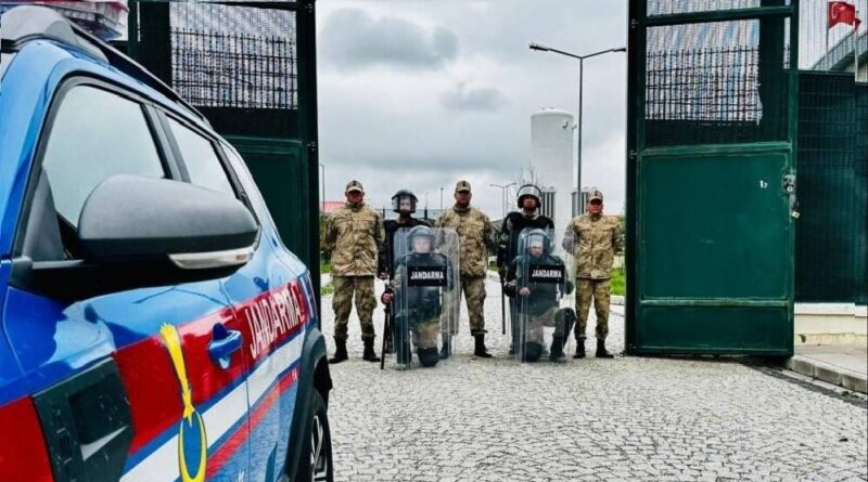 Jandarma ekipleri suçlulara göz açtırmıyor 1