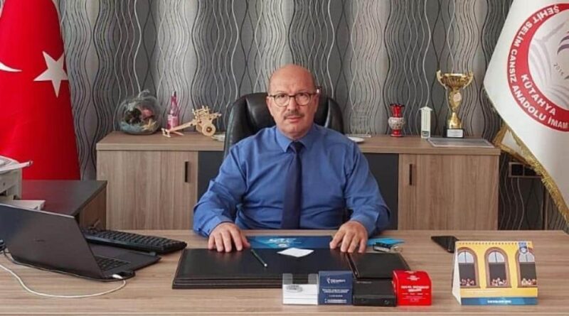 Kütahya Şehit Selim Cansız Anadolu İmam Hatip Lisesinin yeni Müdürü İsmail Baş 1