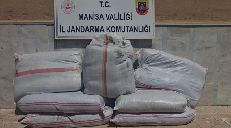 Manisa’da 350 kilo kaçak tütün ele geçirildi 1