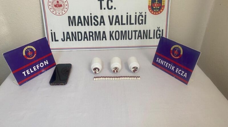 Manisa’da uyuşturucu operasyonu: 2 gözaltı 1