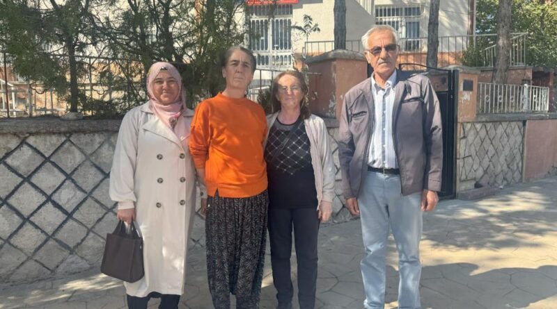 Niğde Fertek Mahallesi’nde öğrenciler okula bisikletle gidiyor, aileler servis istiyor 1