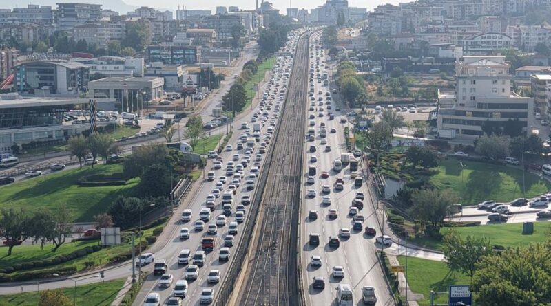 Okullar açıldı, Bursa trafiğinde yoğunluk yaşandı 1