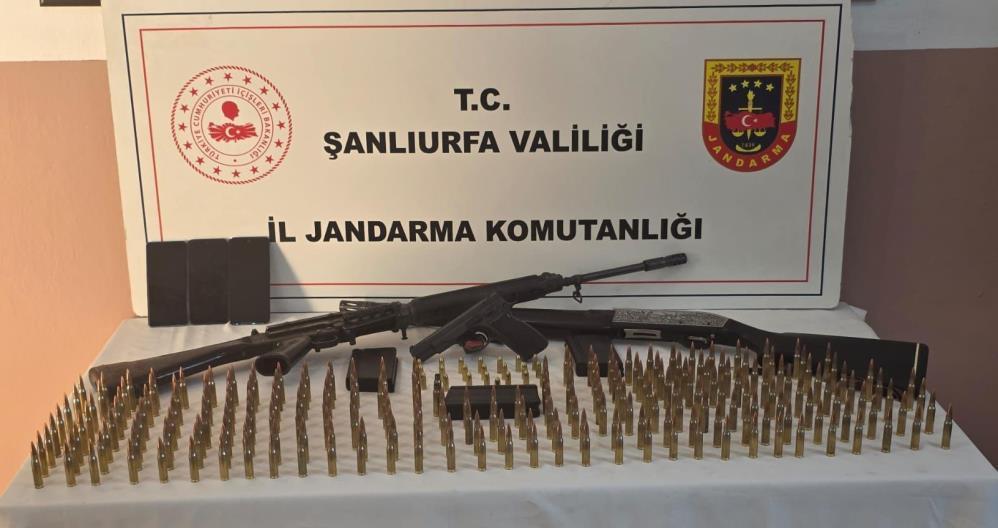 Şanlıurfa’da ruhsatsız silahlar ve mühimmat ele geçirildi