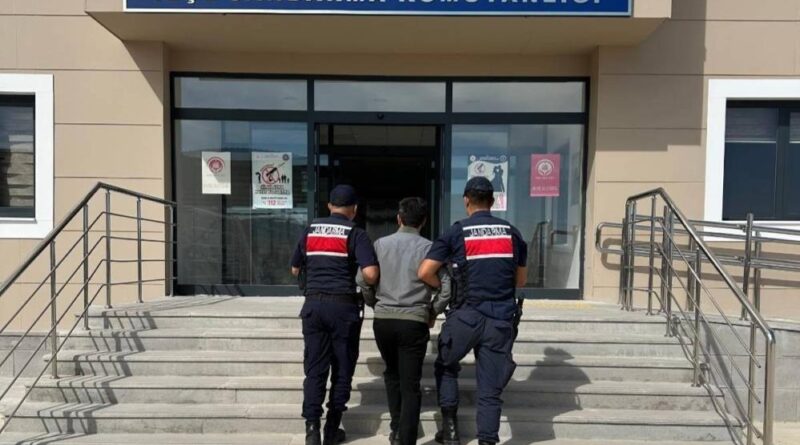 Uyuşturucu suçundan aranan hükümlü jandarma ekiplerince yakalandı 1
