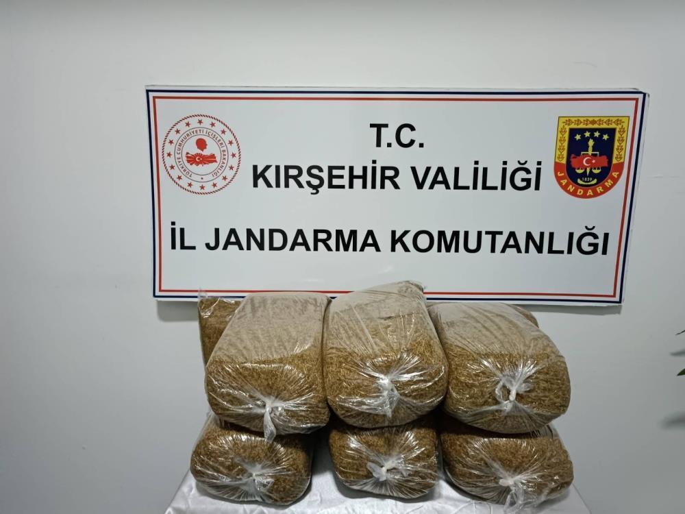 Yolcu otobüsünde 42 kilo kaçak tütün ele geçirildi