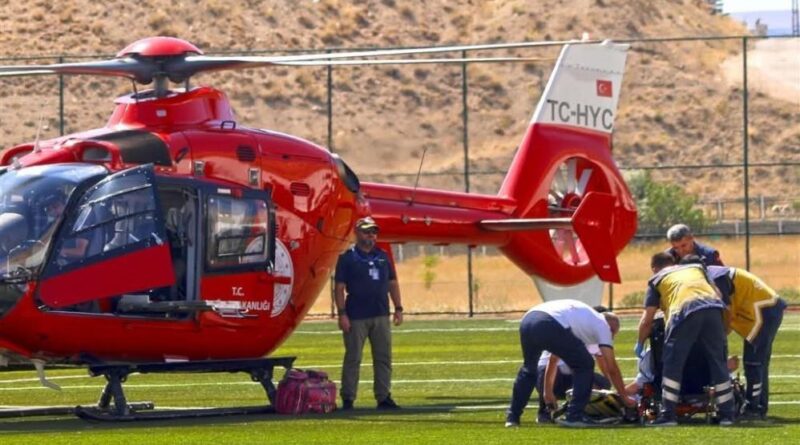 100 kilometre uzaklıktaki hastaya hava ambulansı ulaştı 1