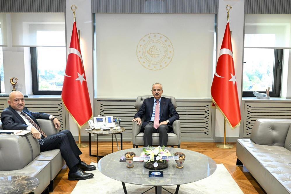 AK Parti Çanakkale Milletvekili Gider: “Çanakkale trafiğine nefes aldıracak projeler masada”