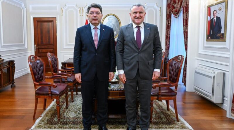 Bakan Bak ile Bakan Tunç, bir araya geldi 1