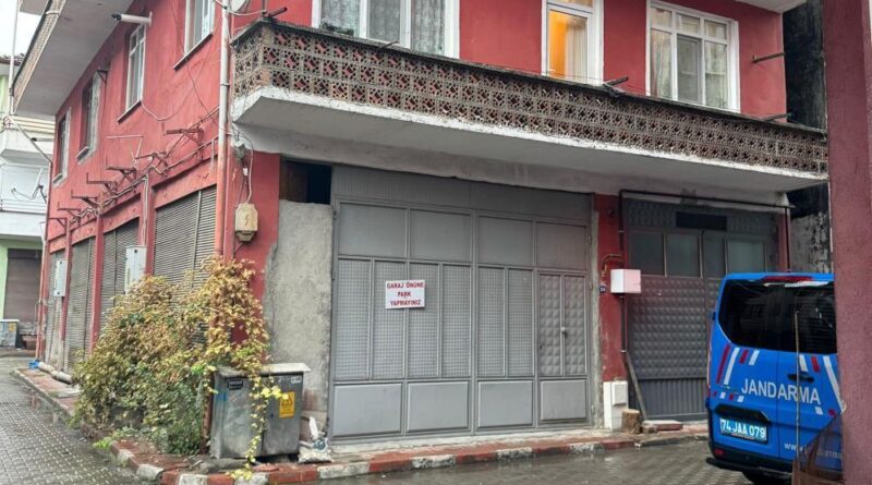 Bartın'da bir kadın evinde ölü bulundu 1
