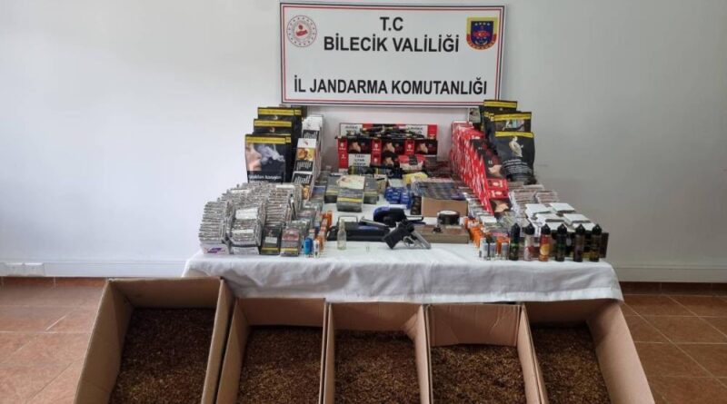 Bilecik'te jandarma baskını: Evler uyuşturucu ve kaçak tütün deposu çıktı 1