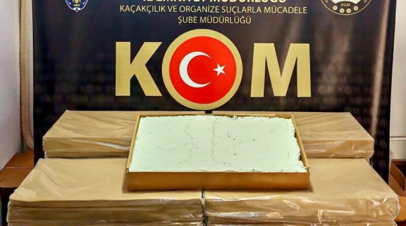 Bilecik'te kaçak sigara operasyonu: 1 gözaltı 8