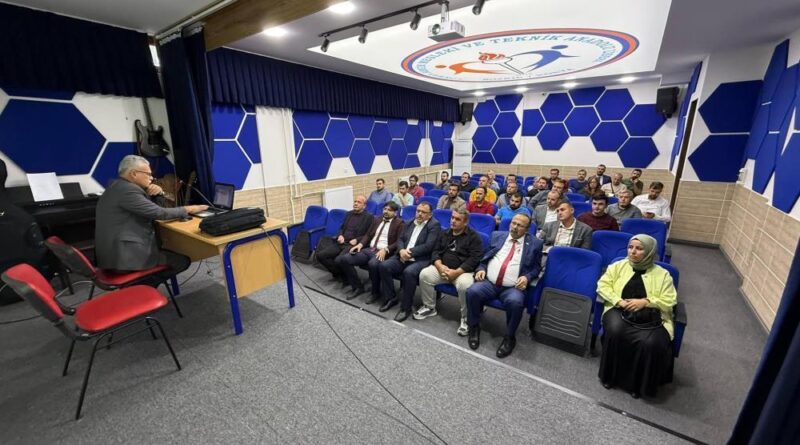 Bozkır'da öğretmenlere bilgilendirme toplantısı 1