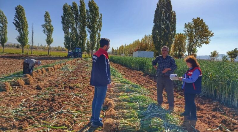 Çiftçilerle ürün verimliliği görüşüldü 1