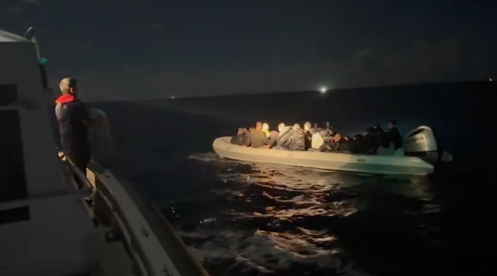 Didim’de 25 düzensiz göçmen yakalandı