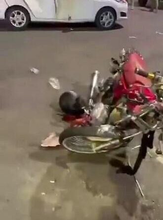 Diyarbakır’da motosiklet ile otomobil çarpıştı: 1 yaralı 1