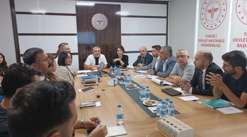 Elazığ'da sağlık tesisleri değerlendirildi 1