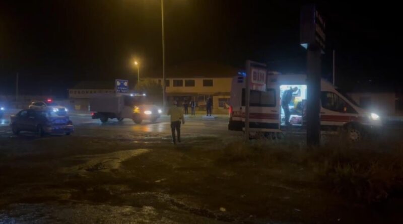 Erzincan’da yolcu otobüsü ile otomobil çarpıştı: 1 yaralı 1