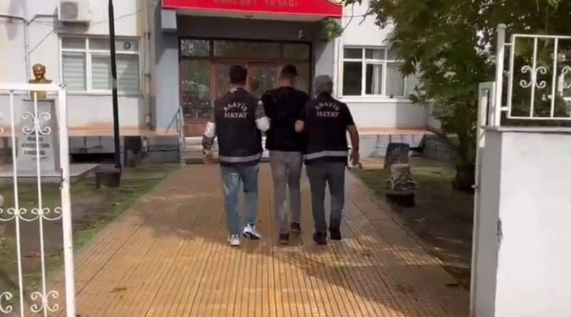 Erzin’de hapis cezası ile aranan hırsızlık şüphelisi yakalandı 1