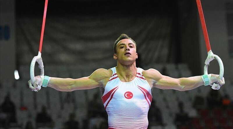 EÜ Mezunu Milli Cimnastikçi Adem Asil, dünya 2'ncisi oldu 1