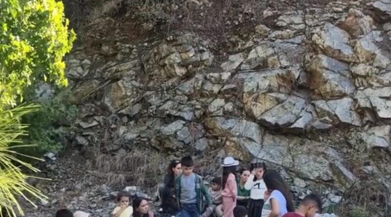 Fethiye'de 43'ü çocuk 65 düzensiz göçmen ve 4 göçmen kaçakçısı yakalandı 1